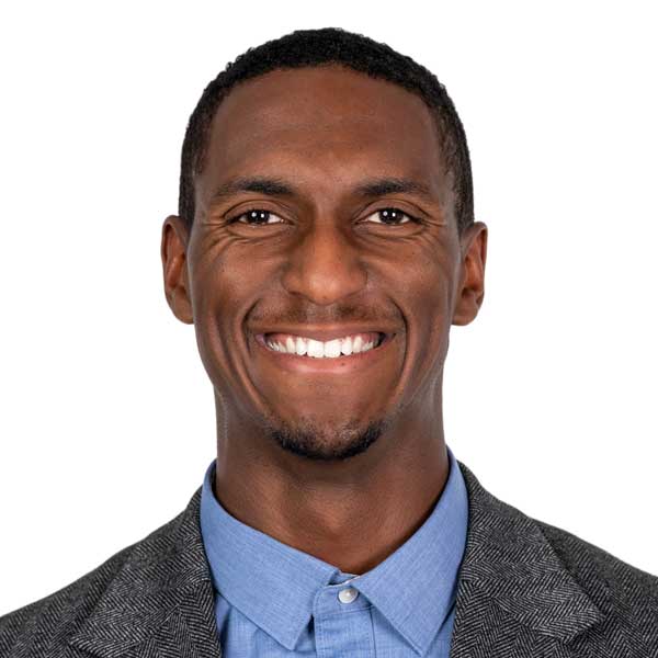 Steven Roberts, Jr. headshot